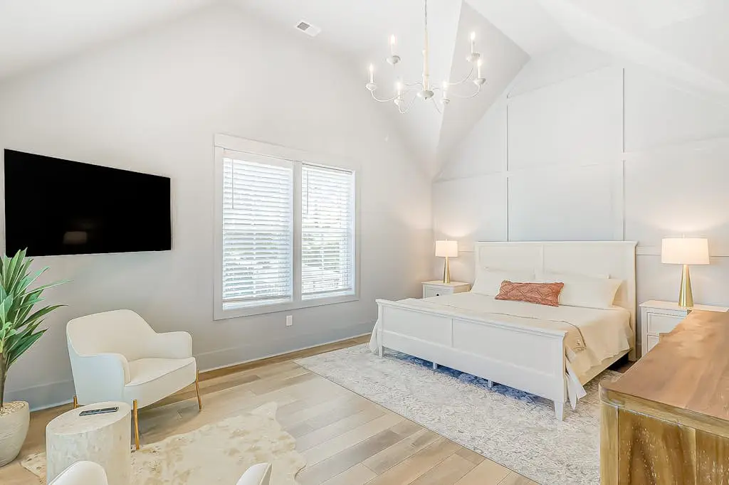 North Forest Beach home with a private pool and four primary suites