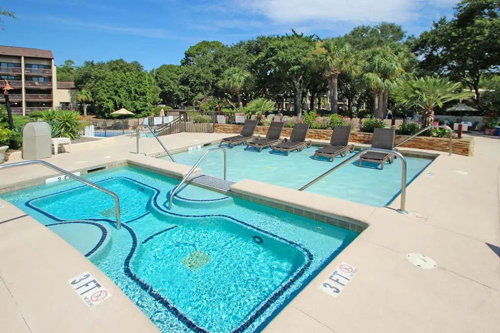 Amazing oceanfront 2BR 2BA 1st floor condo with pool, hot tub, tennis, fitness area, & WD