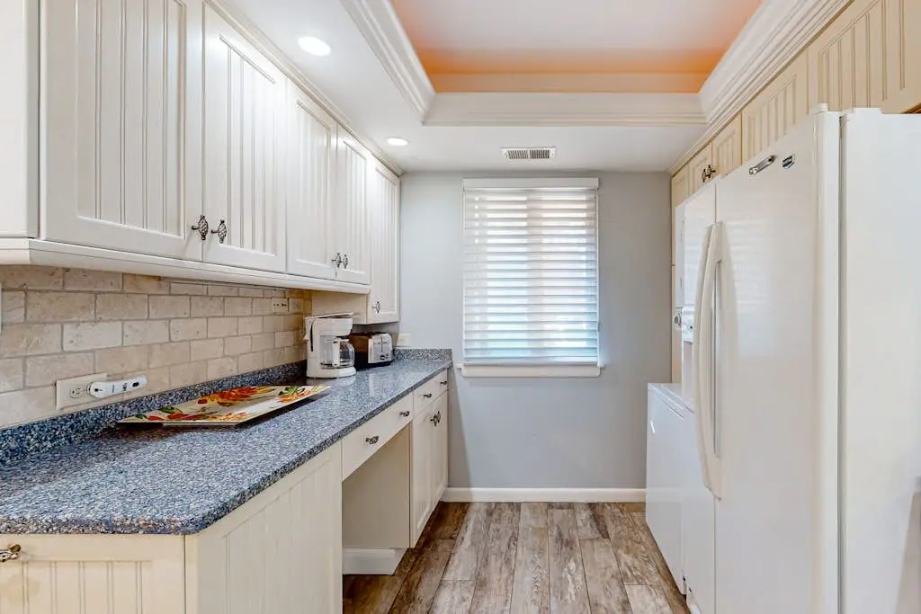 Amazing oceanfront 2BR 2BA 1st floor condo with pool, hot tub, tennis, fitness area, & WD