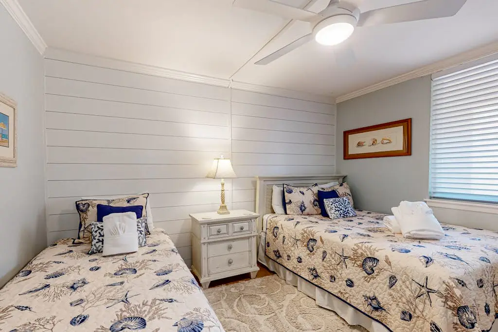 Amazing oceanfront 2BR 2BA 1st floor condo with pool, hot tub, tennis, fitness area, & WD