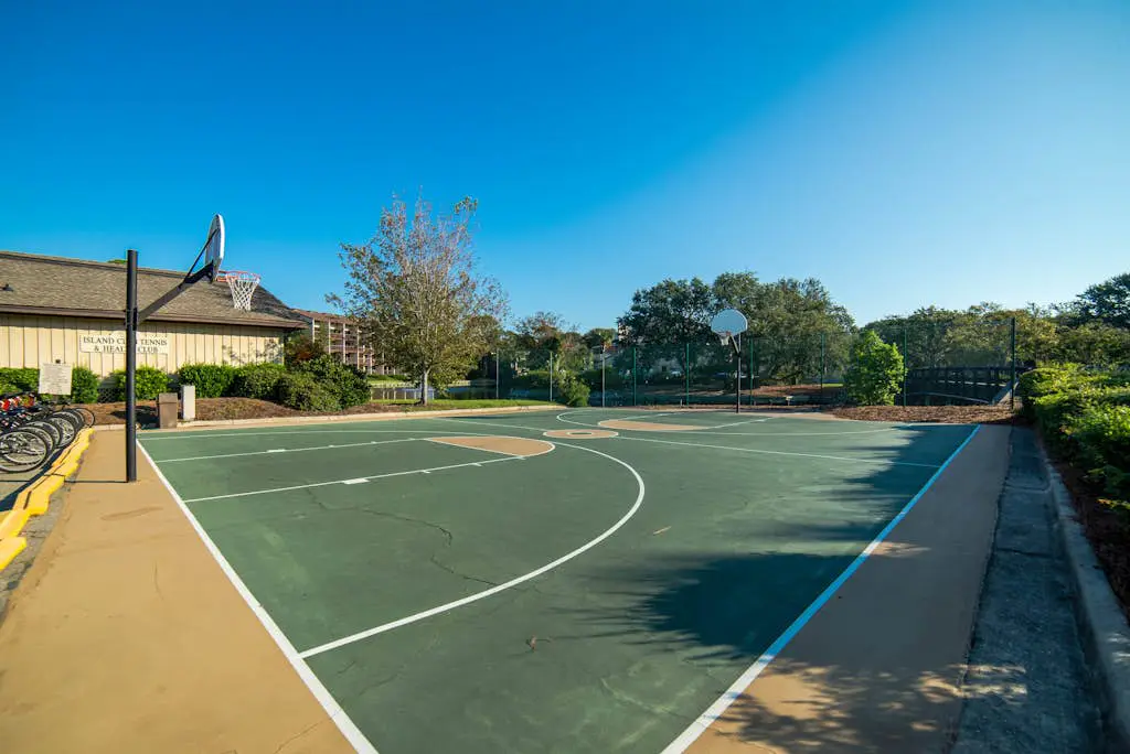 Amazing oceanfront 2BR 2BA 1st floor condo with pool, hot tub, tennis, fitness area, & WD