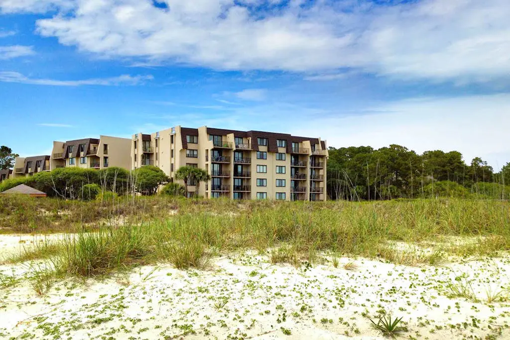 Amazing oceanfront 2BR 2BA 1st floor condo with pool, hot tub, tennis, fitness area, & WD