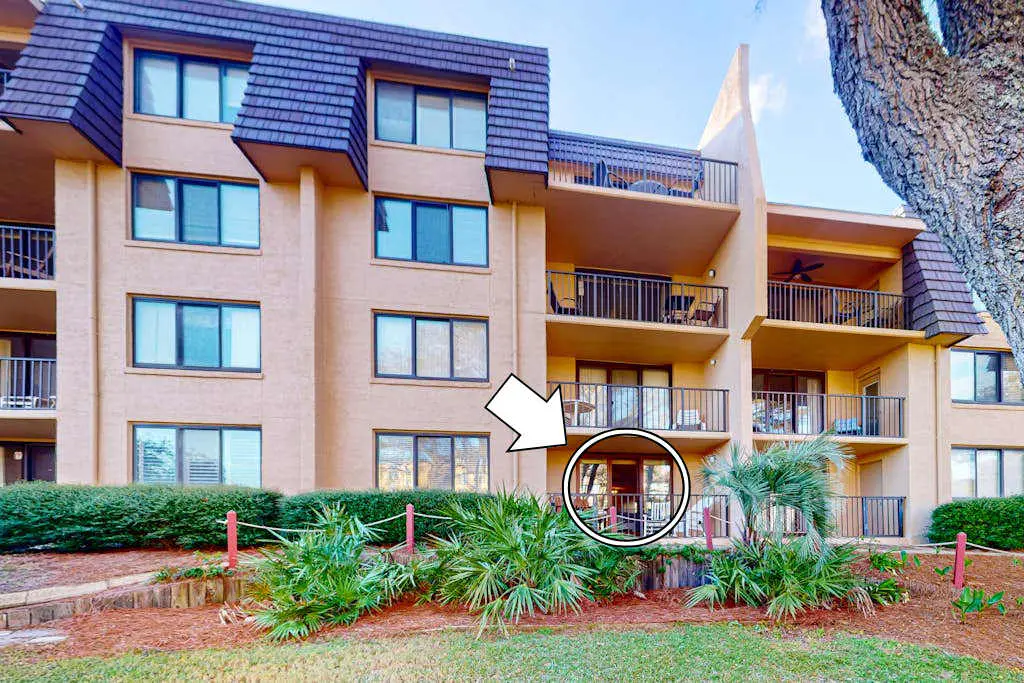 Amazing oceanfront 2BR 2BA 1st floor condo with pool, hot tub, tennis, fitness area, & WD