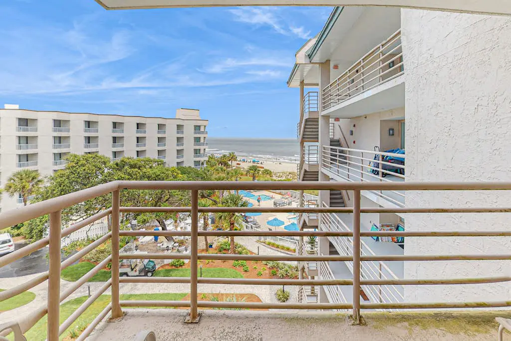 Oceanfront Villa with Shared Pools, Hot tub, and Beach Access