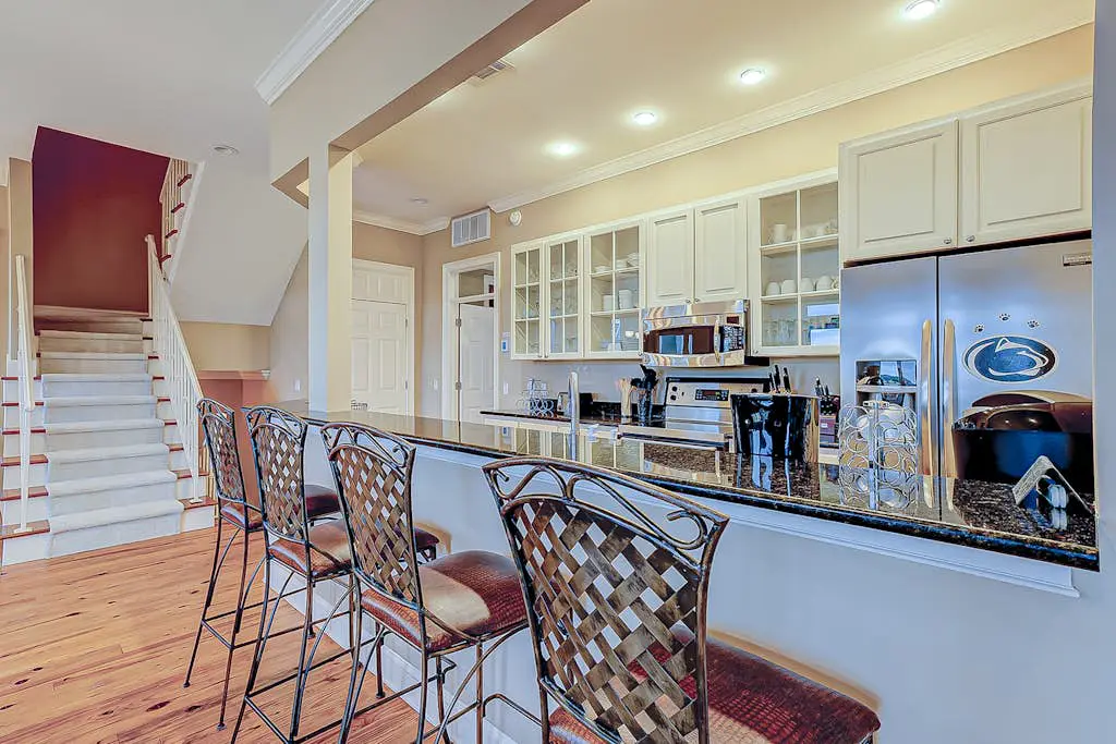 Beachfront beauty with pool access - fireplaces, jetted tub, balconies, & W/D