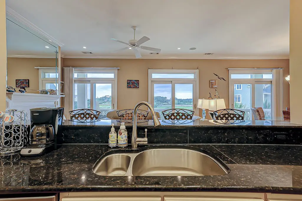 Beachfront beauty with pool access - fireplaces, jetted tub, balconies, & W/D