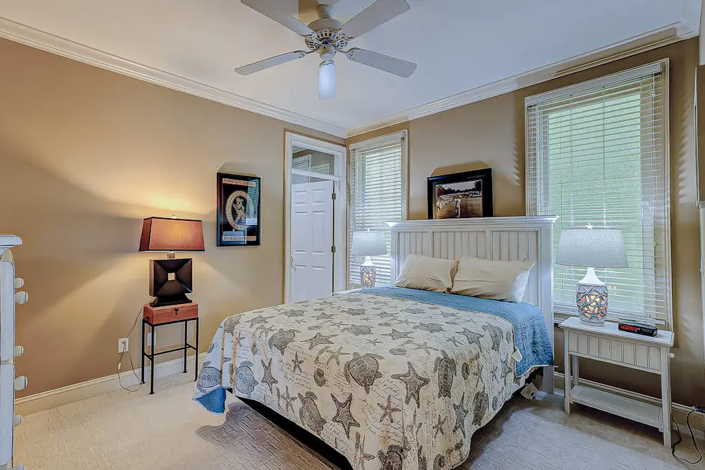 Beachfront beauty with pool access - fireplaces, jetted tub, balconies, & W/D