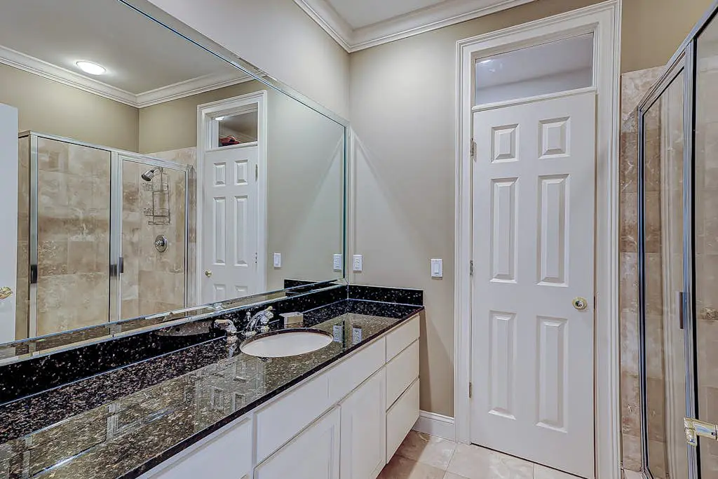 Beachfront beauty with pool access - fireplaces, jetted tub, balconies, & W/D
