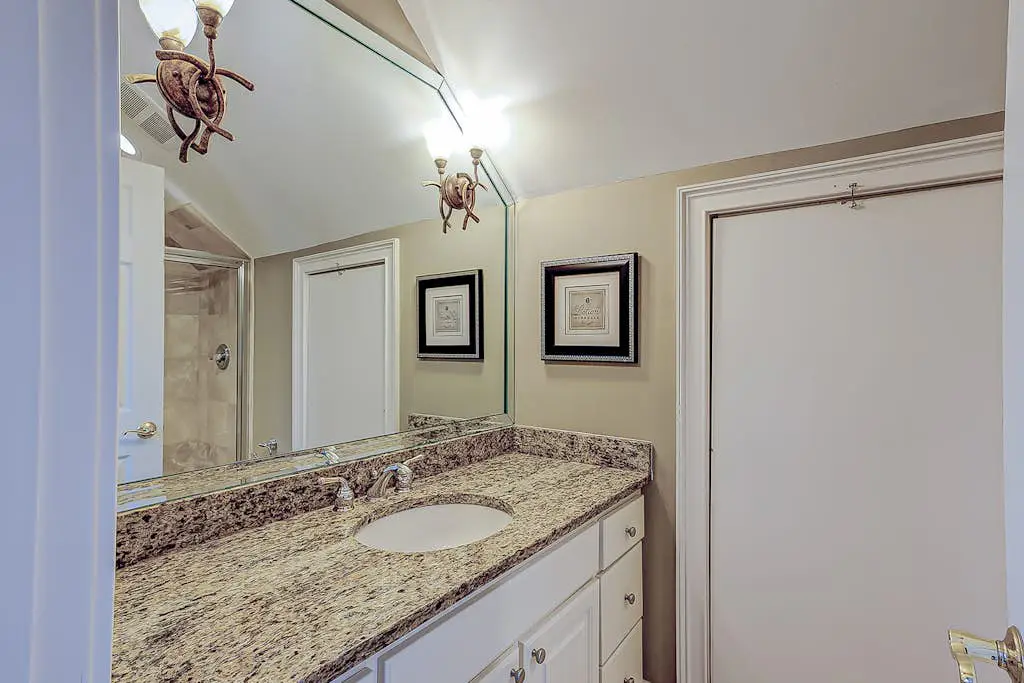 Beachfront beauty with pool access - fireplaces, jetted tub, balconies, & W/D