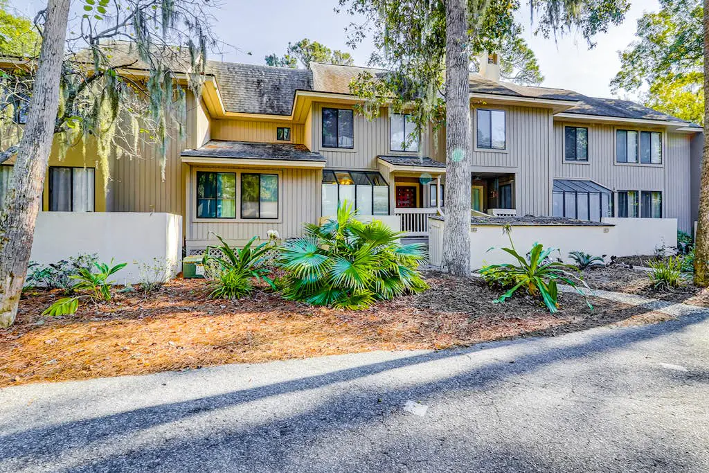Beachwalk 141 | Condo near the beach with lagoon & golf views, pool, golf, W/D