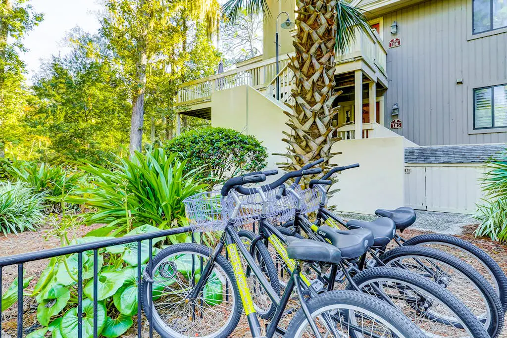 Beachwalk 141 | Condo near the beach with lagoon & golf views, pool, golf, W/D