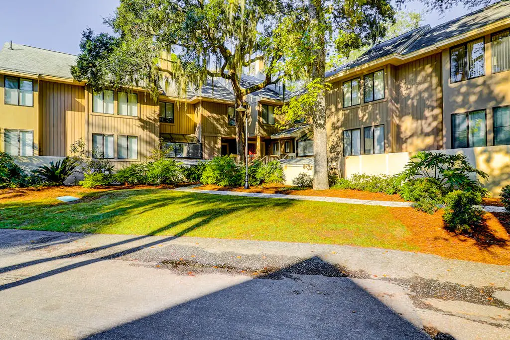 Beachwalk 141 | Condo near the beach with lagoon & golf views, pool, golf, W/D