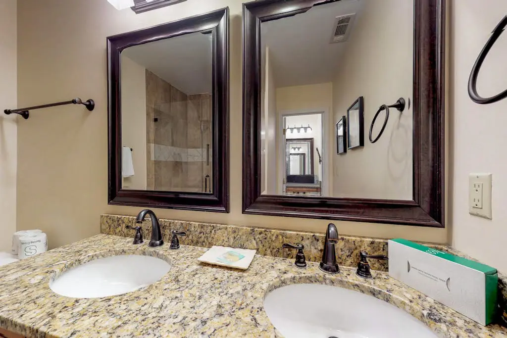 Dog-Friendly Townhouse with Shared Pool, Easy Beach Access, and Golf