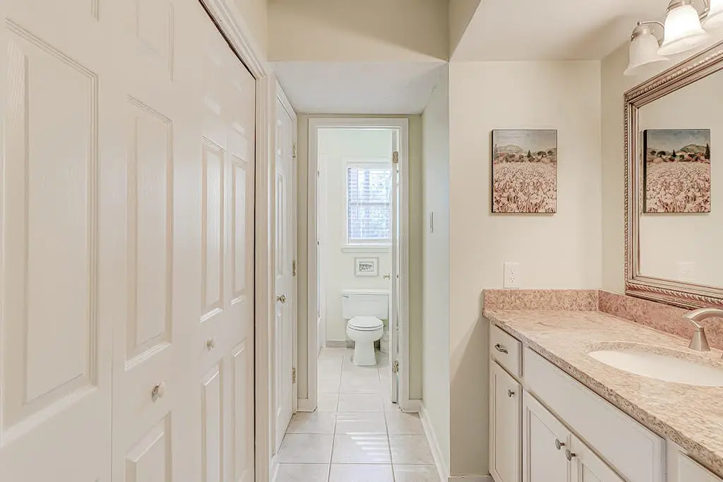 Dog-friendly condo with pool, central AC, & washer/dryer - quick walk to beach