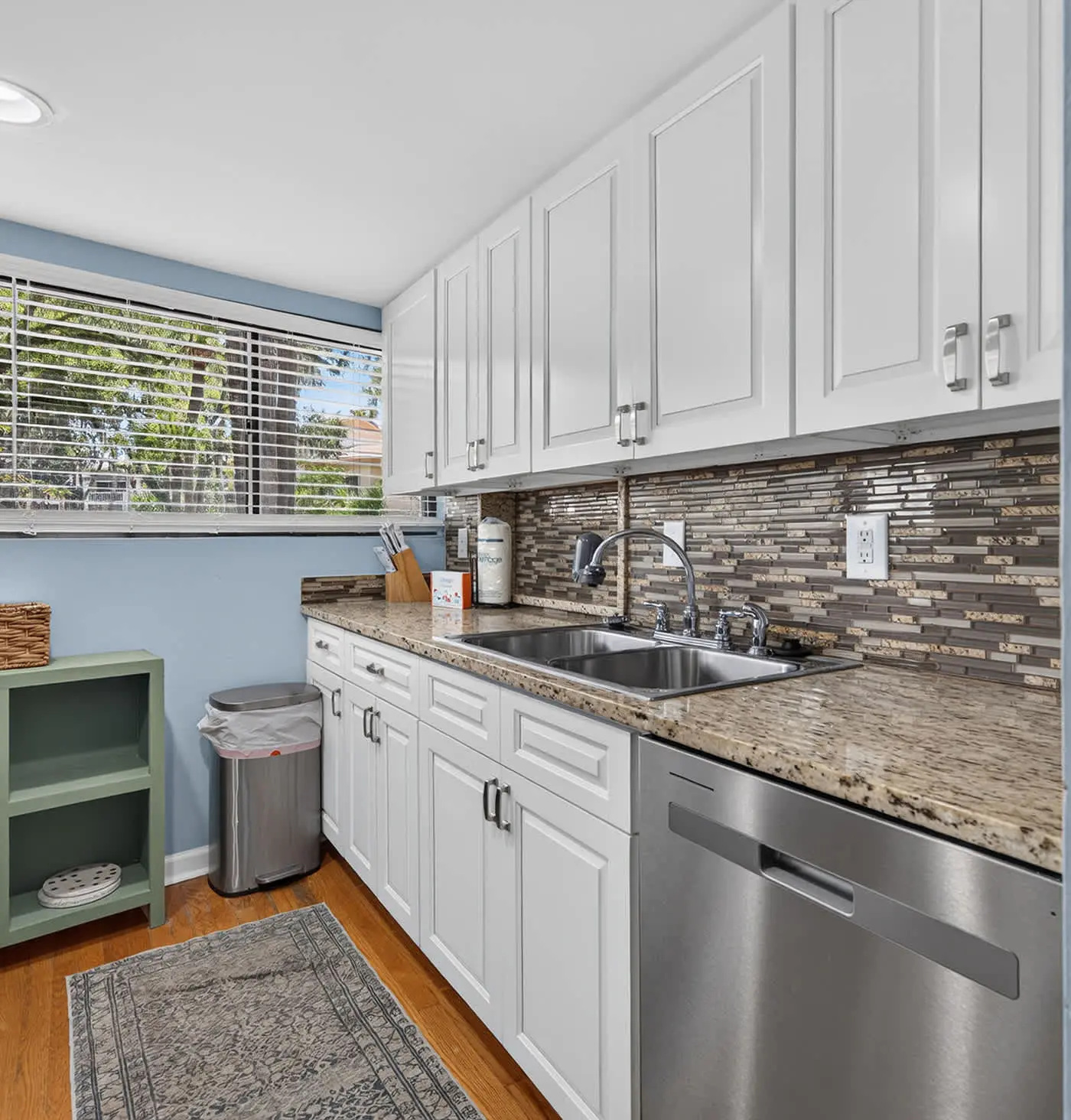 Beach access condo with deck, pool, washer dryer, and AC - snowbird-friendly