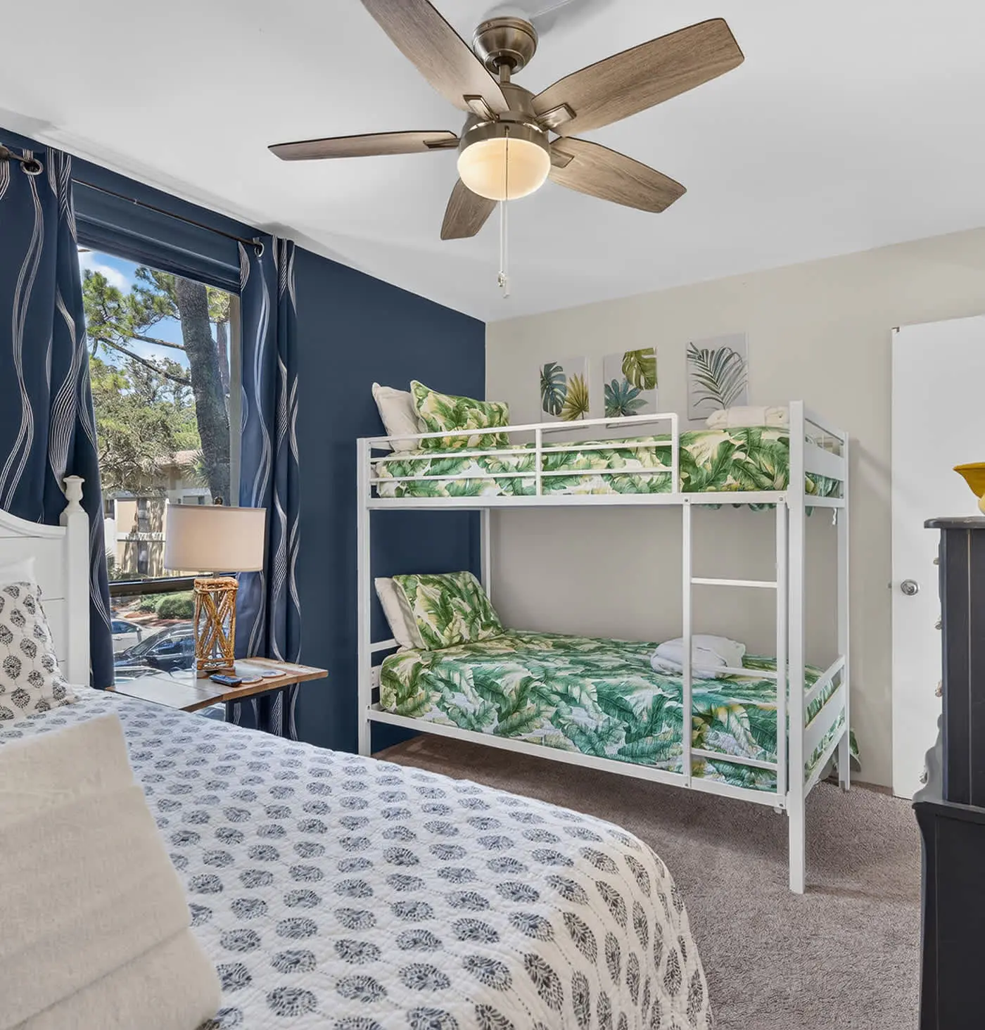 Beach access condo with deck, pool, washer dryer, and AC - snowbird-friendly