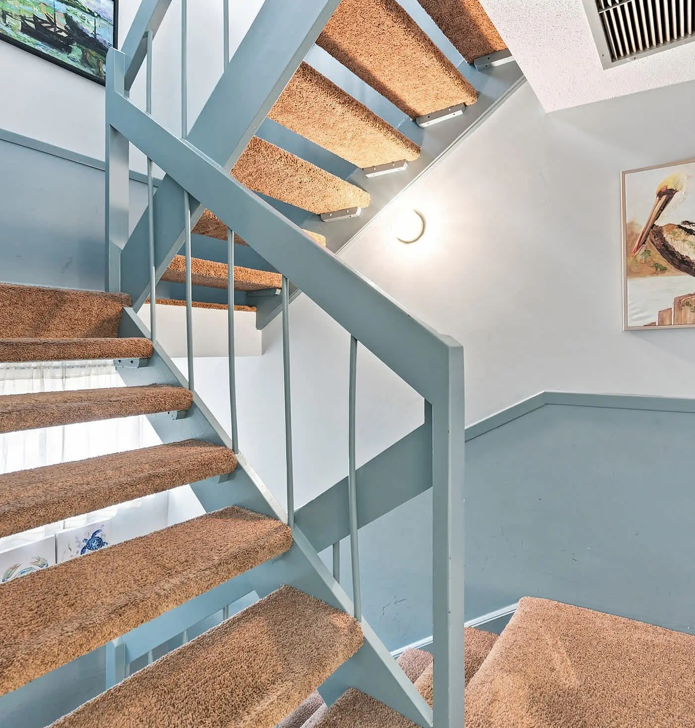 Beach access condo with deck, pool, washer dryer, and AC - snowbird-friendly