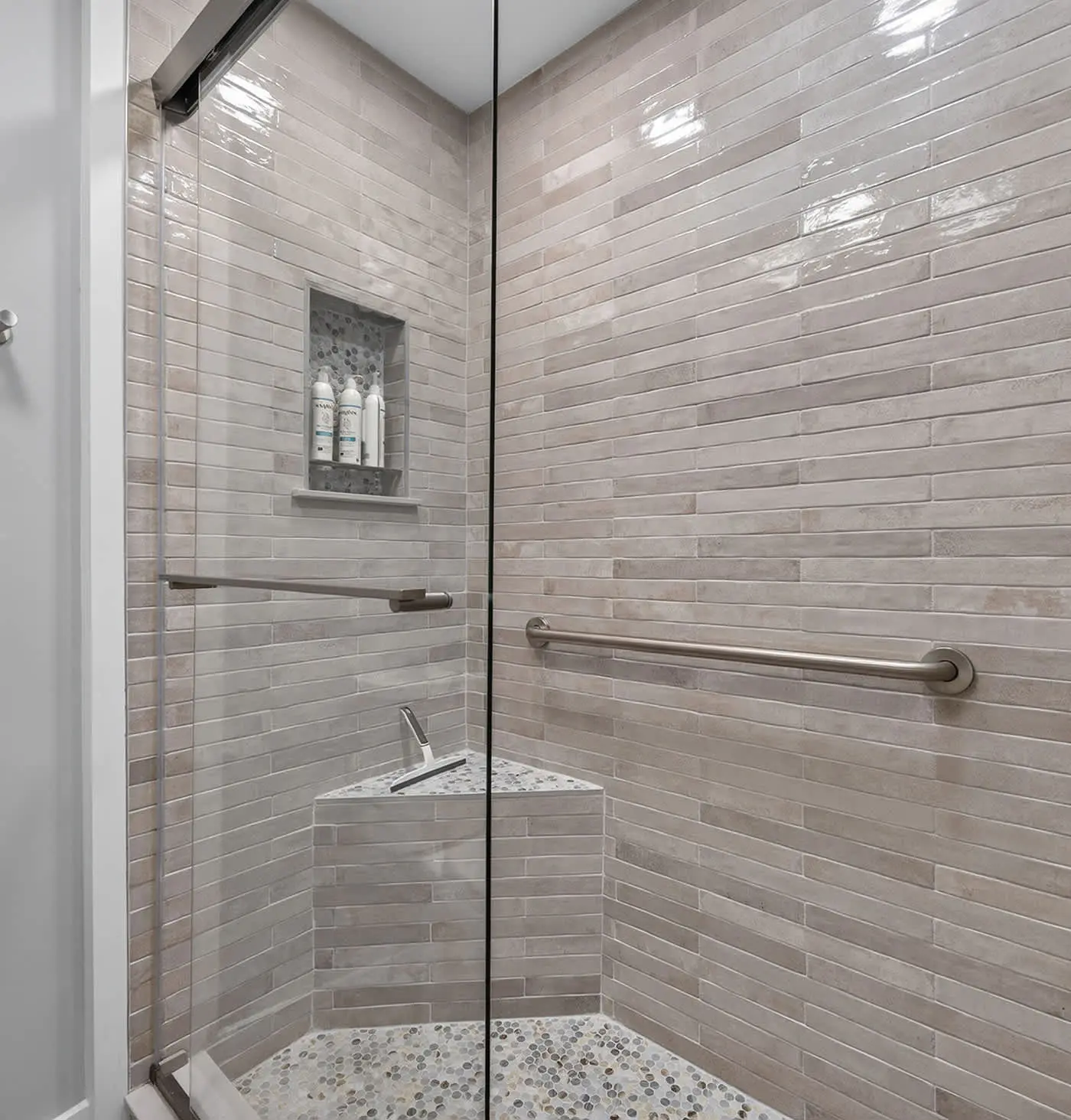 Beach access condo with deck, pool, washer dryer, and AC - snowbird-friendly