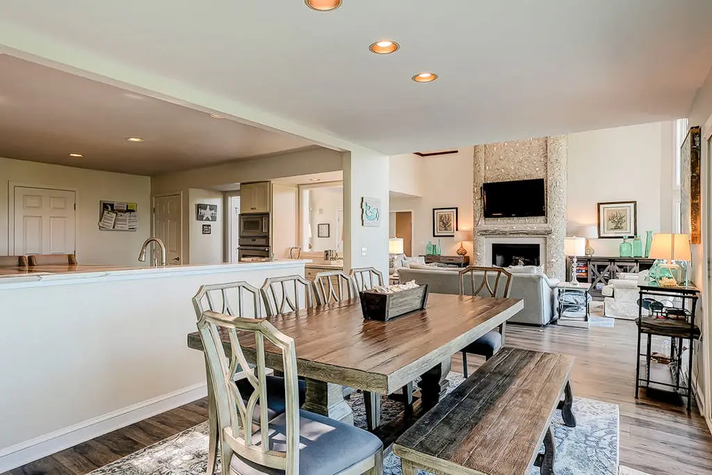 Stunning Oceanfront Hideaway with Private Pool, Deck, and Yard - Dogs Welcome
