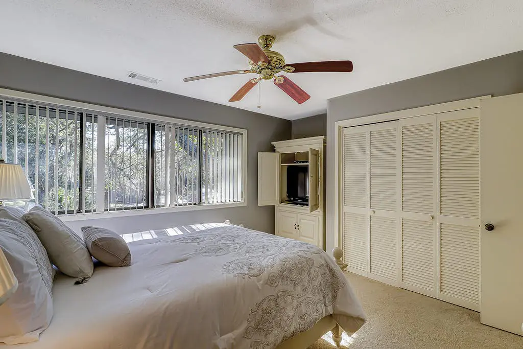 Golf course-view condo near beach with pool & private deck - dog-friendly