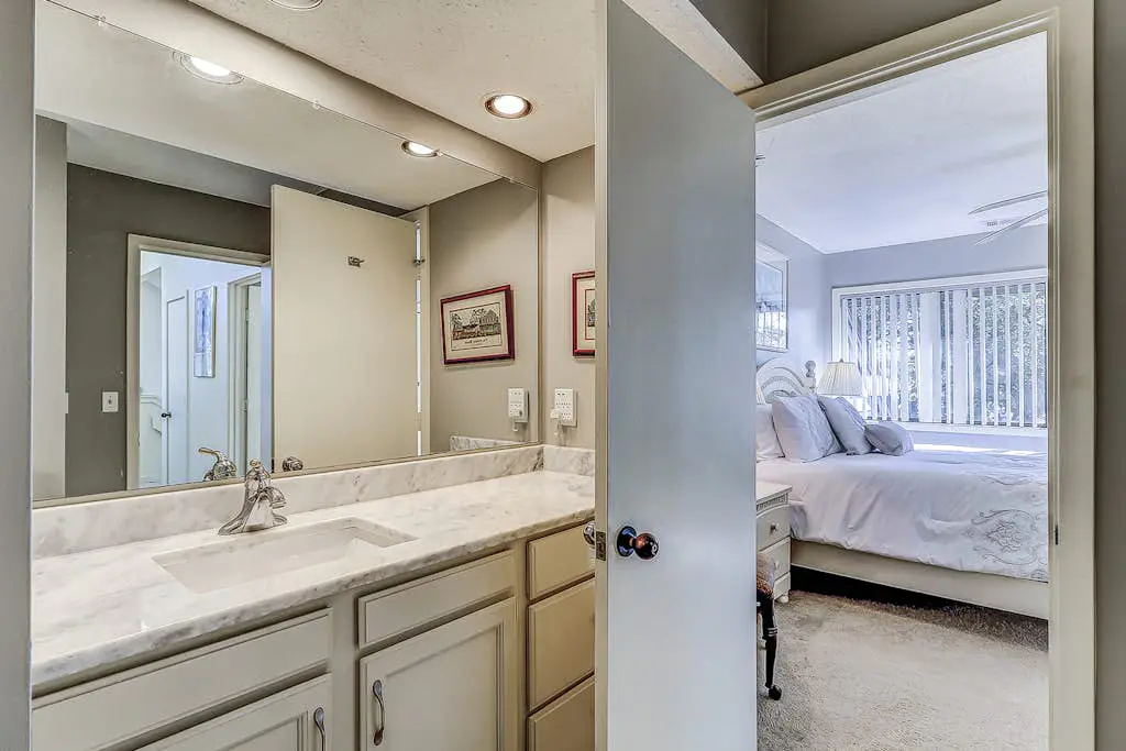Golf course-view condo near beach with pool & private deck - dog-friendly