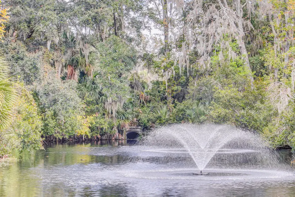 Golf course-view condo near beach with pool & private deck - dog-friendly