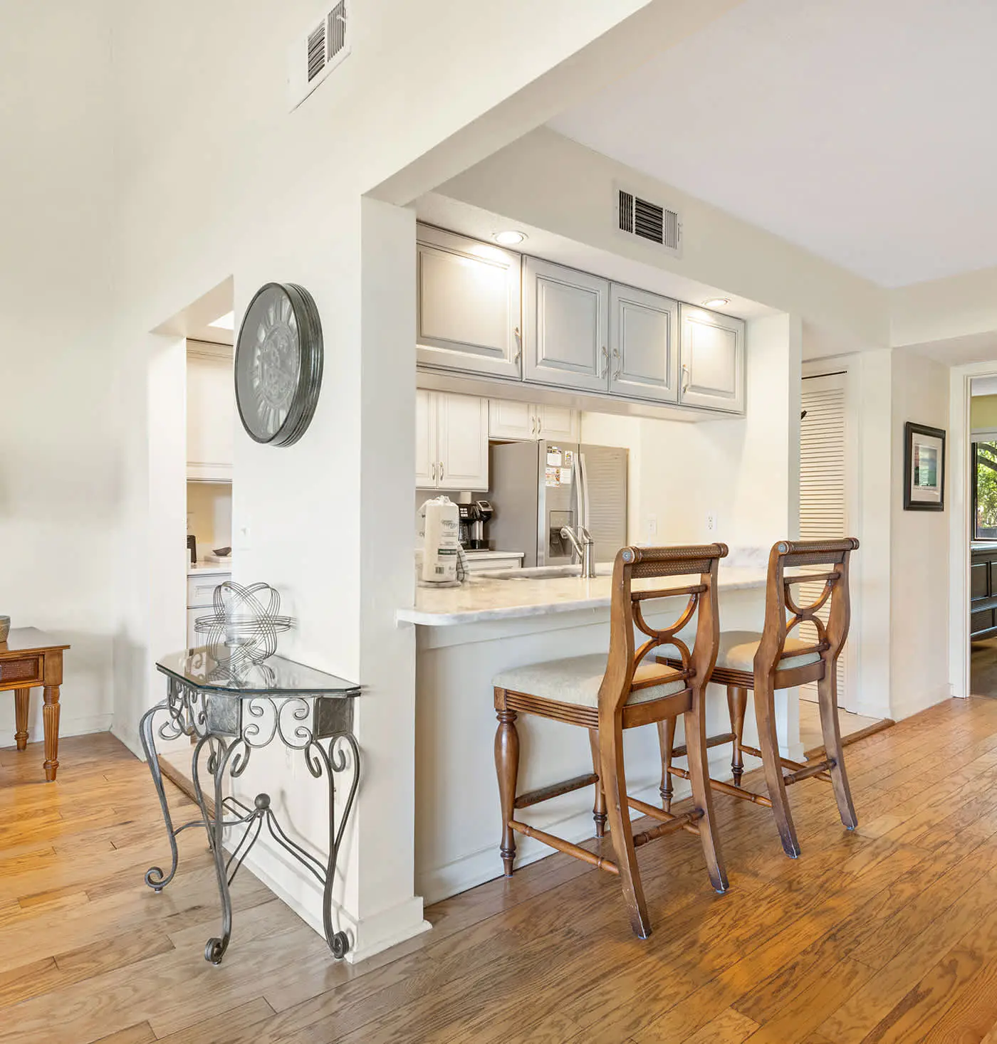 Golf course-view condo near beach with pool & private deck - dog-friendly
