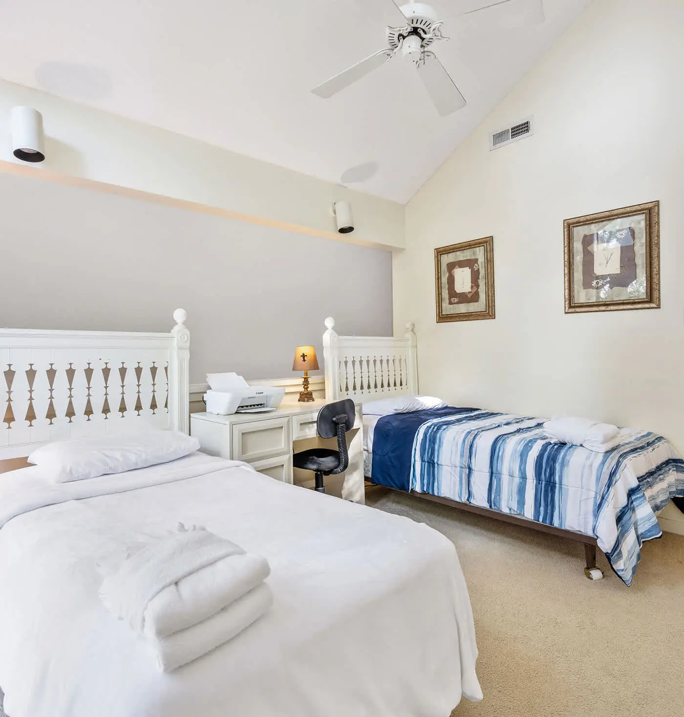 Golf course-view condo near beach with pool & private deck - dog-friendly