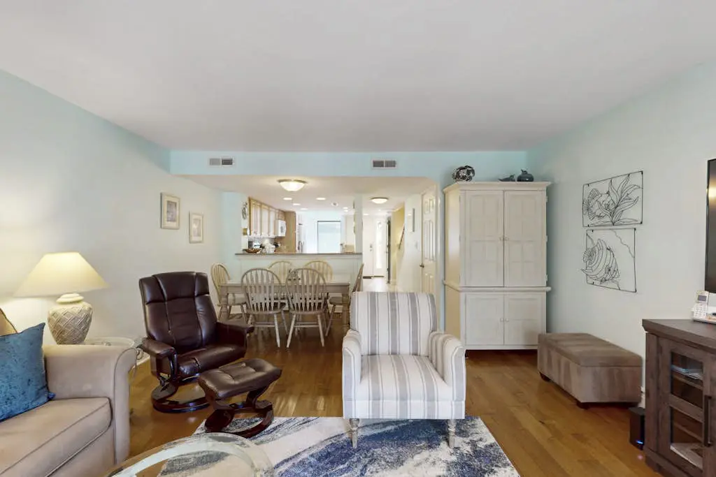 Sunlit Sea Escape with Al Fresco Dining, Loft, Grill, Shared Pool