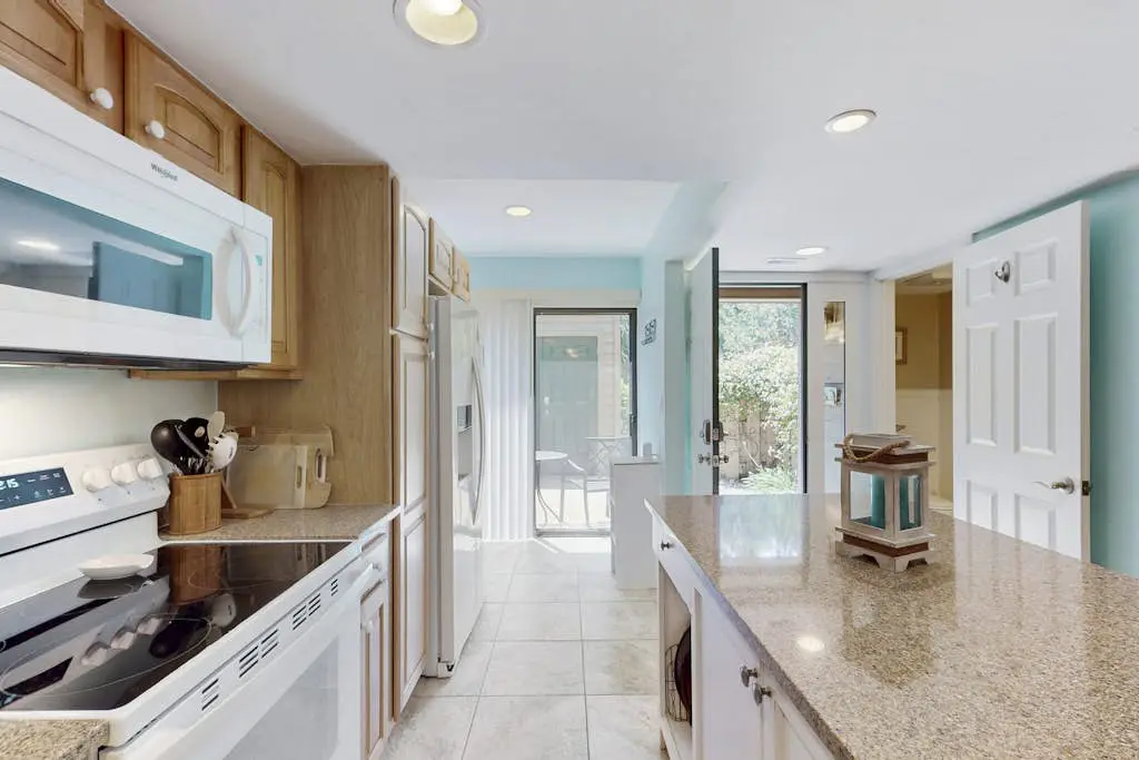 Sunlit Sea Escape with Al Fresco Dining, Loft, Grill, Shared Pool