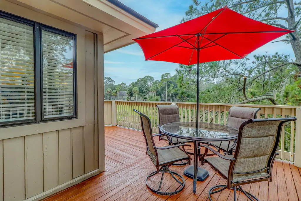 Welcoming Condo with Lagoon Views, Deck, Shared Pool & Nearby Beach Access