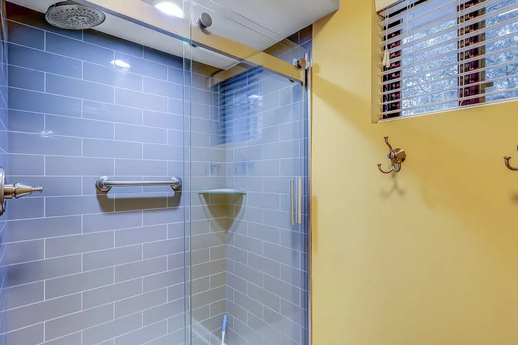 Welcoming Condo with Lagoon Views, Deck, Shared Pool & Nearby Beach Access