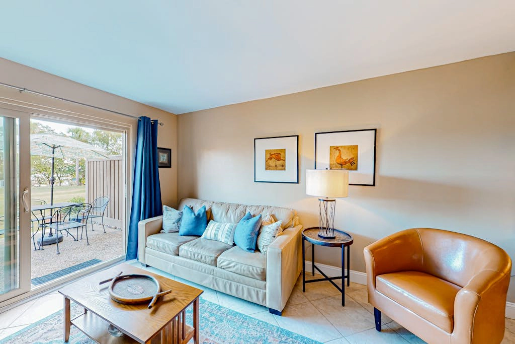 Snowbird-friendly studio condo near beach with tennis, pickleball, & water views