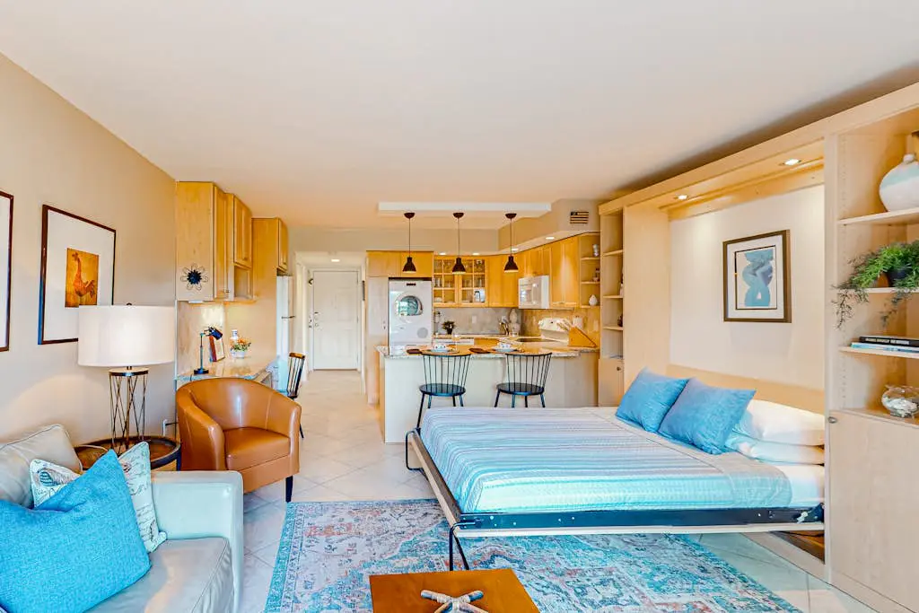 Charming Ground Floor studio condo near beach with tennis, pickleball, & water views