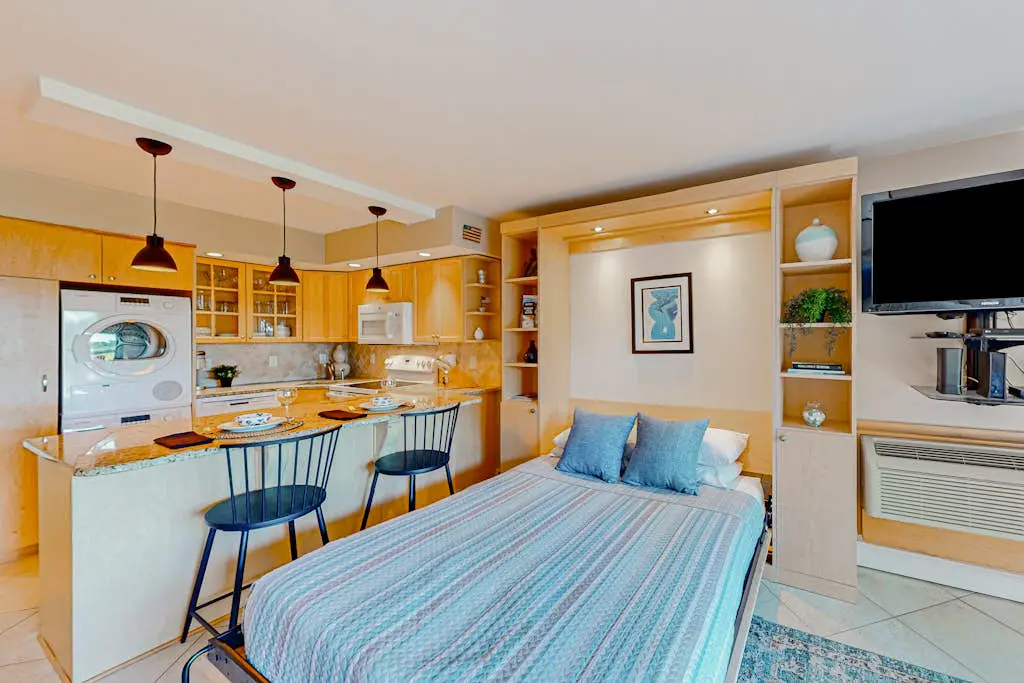 Charming Ground Floor studio condo near beach with tennis, pickleball, & water views