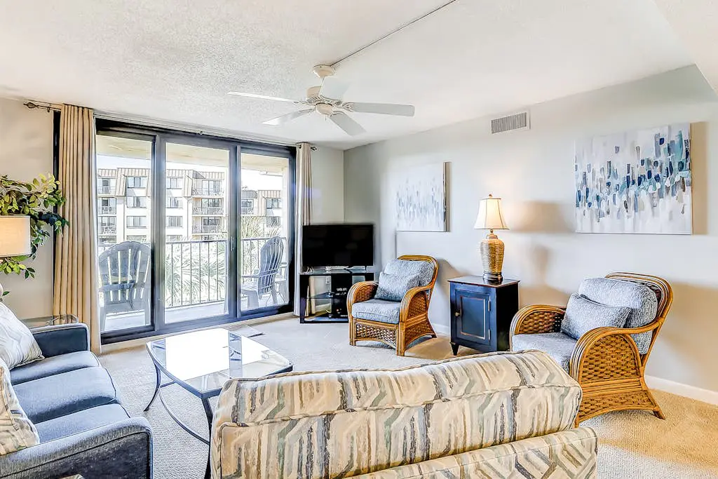 Ocean-View Condo with Beach Access, Tennis, Playground, Shared Pool & Hot Tub