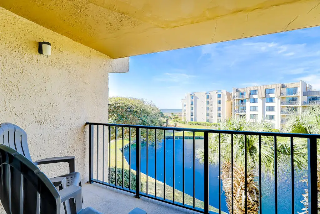 Ocean-View Condo with Beach Access, Tennis, Playground, Shared Pool & Hot Tub