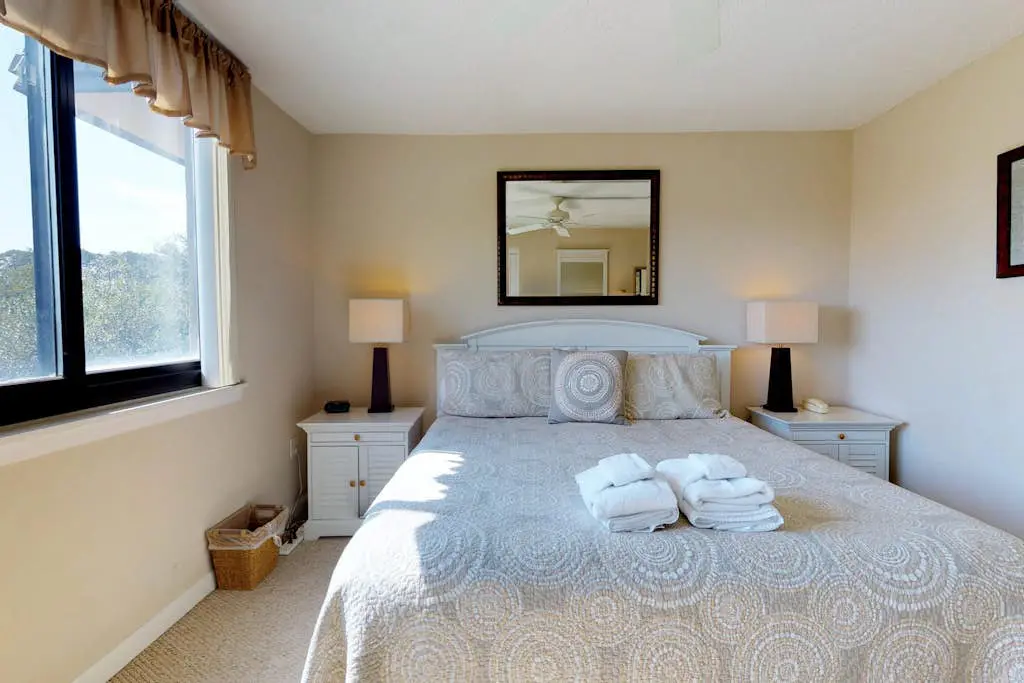 Ocean-View Condo with Beach Access, Tennis, Playground, Shared Pool & Hot Tub