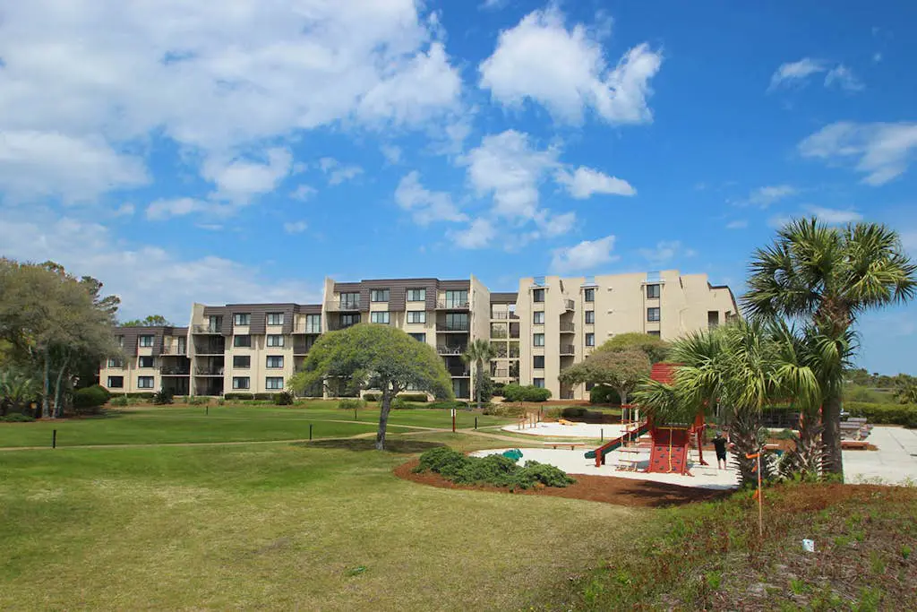 Ocean-View Condo with Beach Access, Tennis, Playground, Shared Pool & Hot Tub