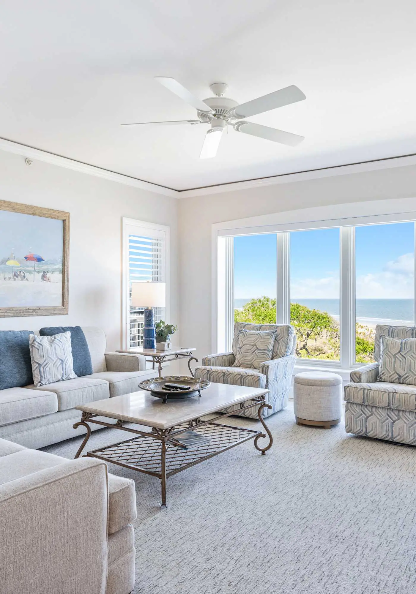 Stunning beach condo with two ocean-view balconies, shared pool & hot tub