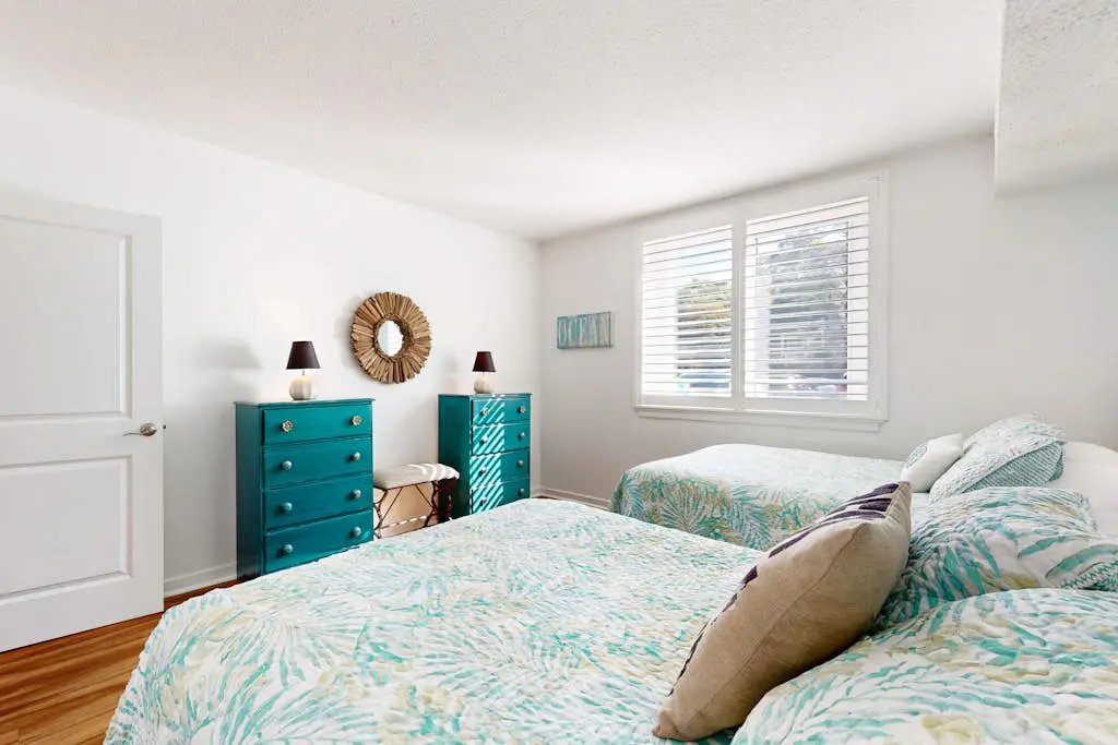 Contemporary Condo with Shared Pool, Hot Tub & Patio with Al Fresco Dining