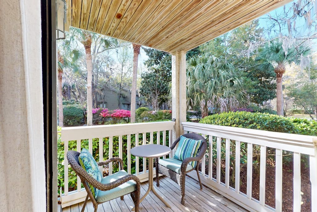 Ground-Floor Villa with Deck, Shared Pool, and Hot Tub - Near Golf and Beach