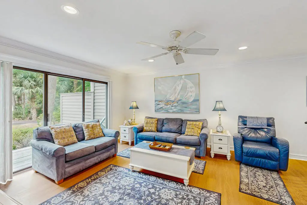 Family-Friendly Townhome with Shared Pool, Golf Course Views, and Beach Access