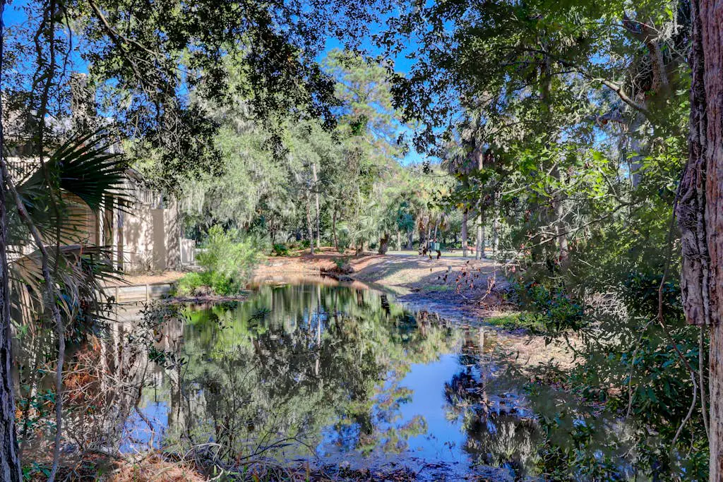 Family-Friendly Townhome with Shared Pool, Golf Course Views, and Beach Access