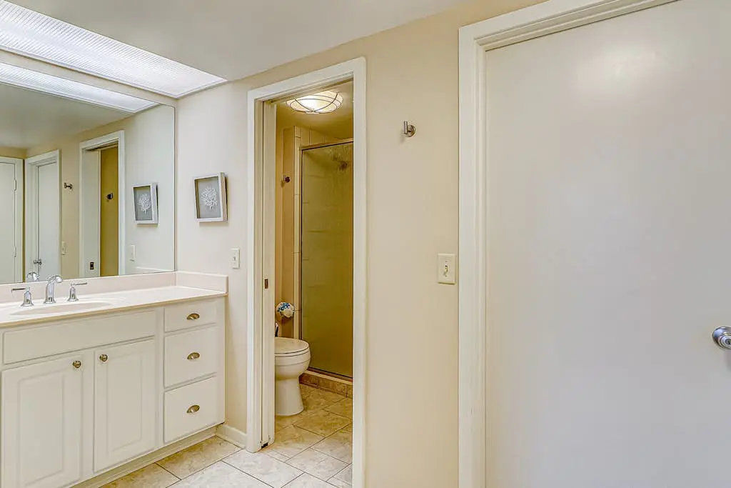 Resort Condo with Al Fresco Dining, Shared Pool, Hot Tub & Beach Access
