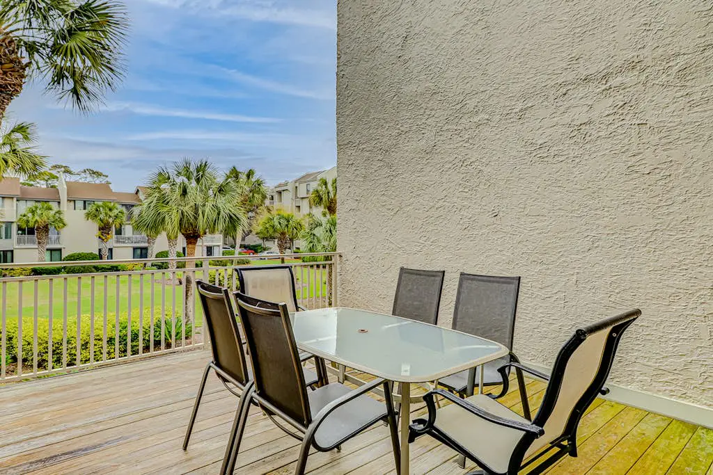 Resort Condo with Al Fresco Dining, Shared Pool, Hot Tub & Beach Access