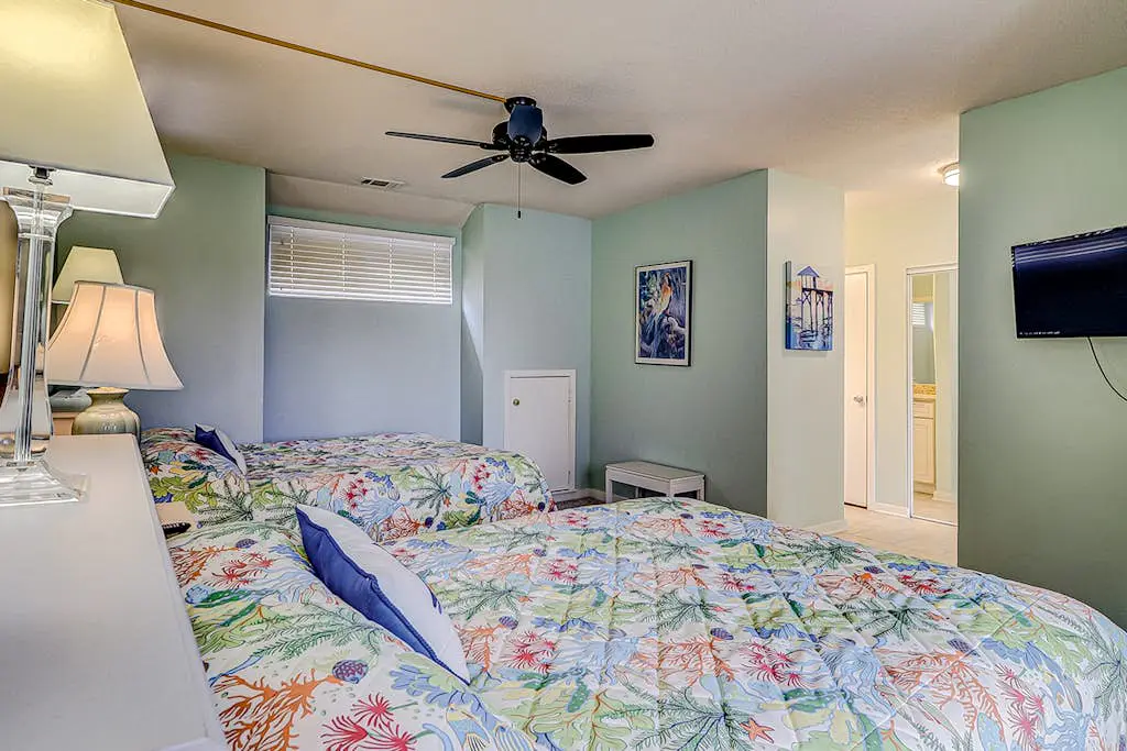 Resort Condo with Al Fresco Dining, Shared Pool, Hot Tub & Beach Access