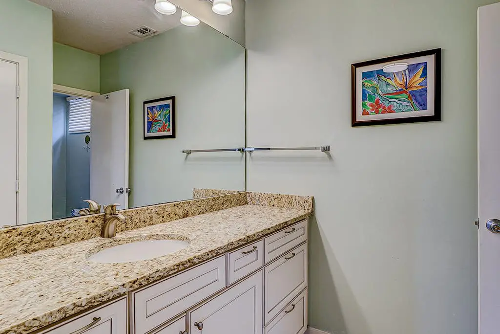 Resort Condo with Al Fresco Dining, Shared Pool, Hot Tub & Beach Access