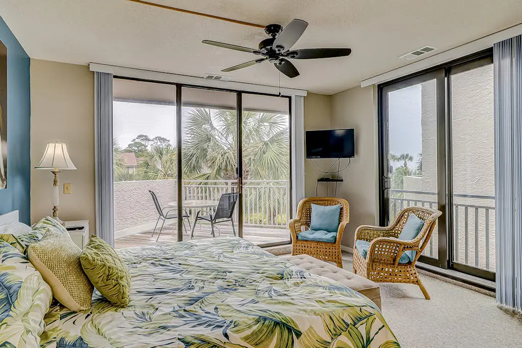Resort Condo with Al Fresco Dining, Shared Pool, Hot Tub & Beach Access
