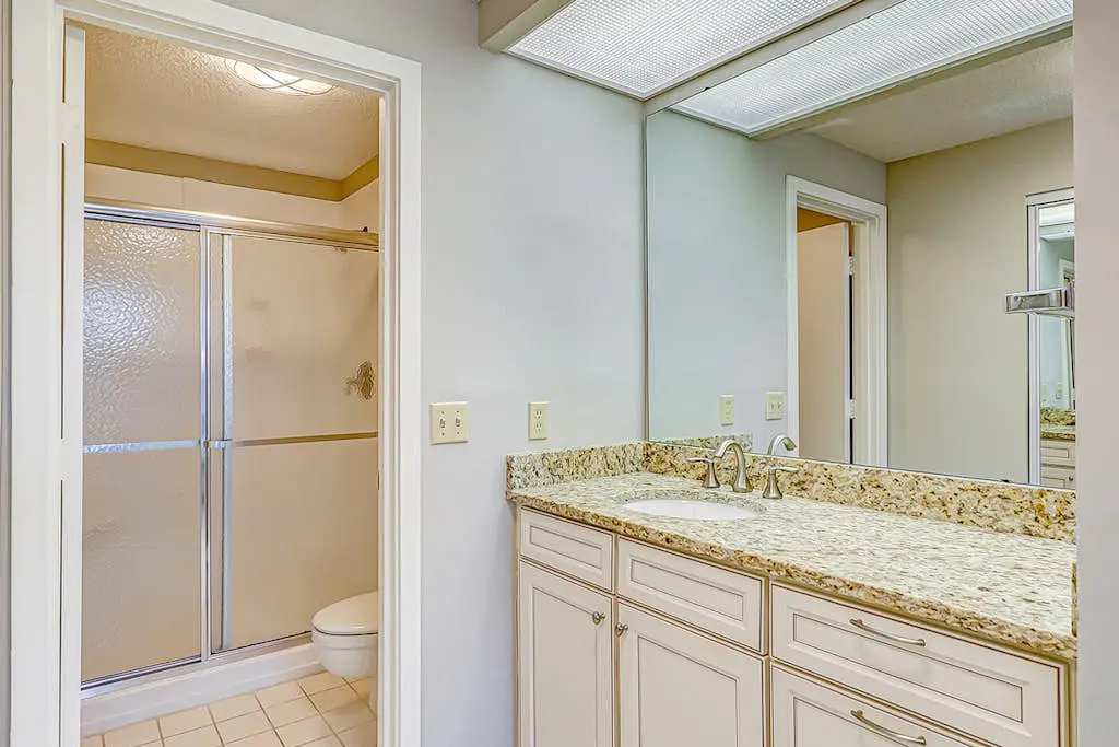 Resort Condo with Al Fresco Dining, Shared Pool, Hot Tub & Beach Access